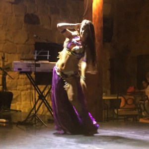 Bellydancer at the Movenpick (Seth J. Frantzman)
